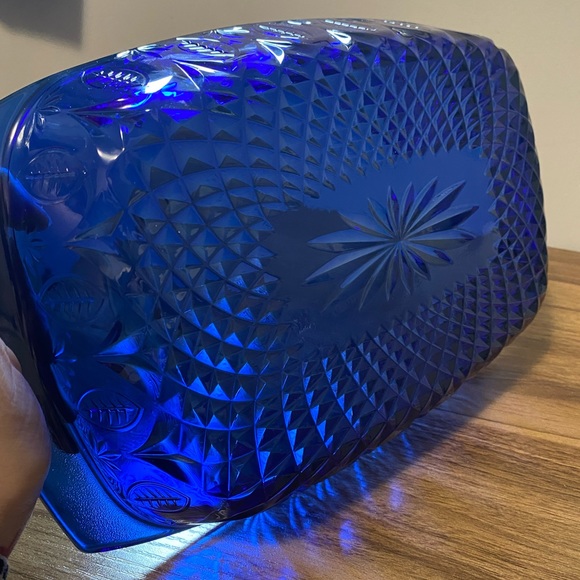 Vintage Cobalt Blue Avon Royal Sapphire Oven to Table Baker Casserole Dish - Picture 3 of 4